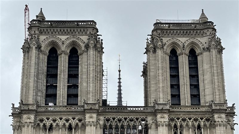 多年鷹架拆了！巴黎聖母院尖塔英姿再現