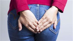 屁股,放屁,憋屁,屁股痛（圖／翻攝自推特）