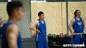 本土資深長人王皓吉將在亞洲盃資格賽首戰扛禁區內線。（圖／記者蔡厚瑄攝影）