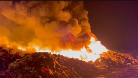 嘉義市垃圾山又燒了（圖／翻攝畫面）
