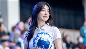 安芝儇大秀小蠻腰。（圖／翻攝IG）