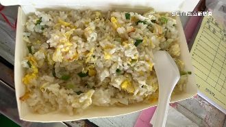 烤蚵吃到飽「買炒飯」　客控價百元沒配料