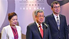 行政院長陳建仁今(21)日出席第27屆國家品質獎頒獎典禮。（圖／行政院提供)