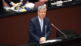 行政院長陳建仁立法院備詢。（圖／記者盧素梅攝影)