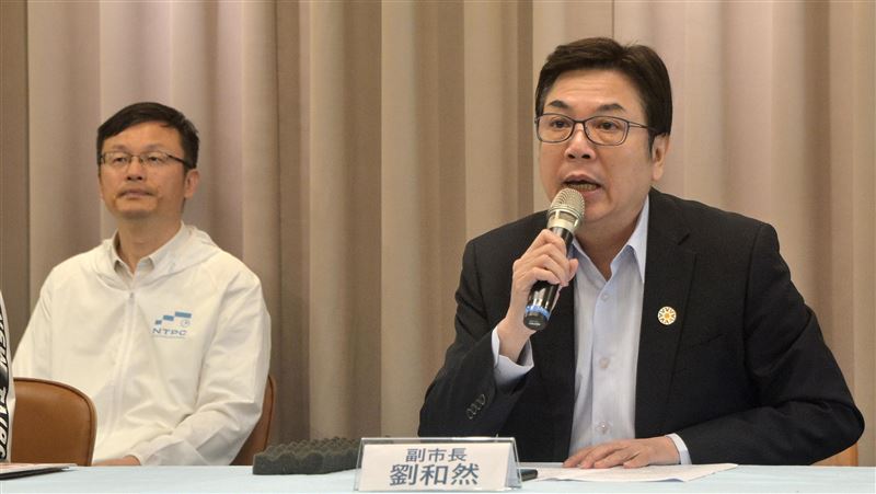 深坑大火惡臭引民怨　新北：徹底檢討究責