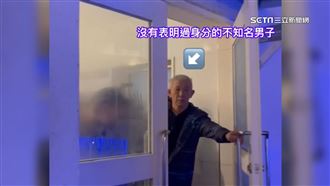 獨／警力黑衣人破門　NET律師:副所長推門