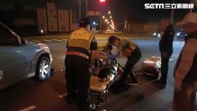 ▲彰化縣伸港鄉晚間發生嚴重車禍，就國小姊弟3人遭休旅車撞上，其中姊妹2人命危。（圖／翻攝畫面）