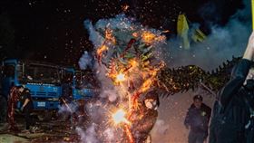 ▲苗栗特殊民俗活動「火旁龍」。（圖／苗栗火龍旁粉絲專頁）