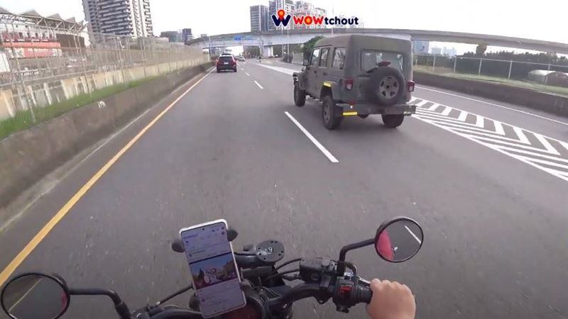 公審軍車沒掛牌上路！學長狂酸：菜味飄出