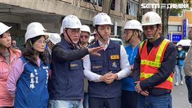 台北市長蔣萬安前往慶城街路面塌陷現場視察。（圖／記者楊忠翰攝影）