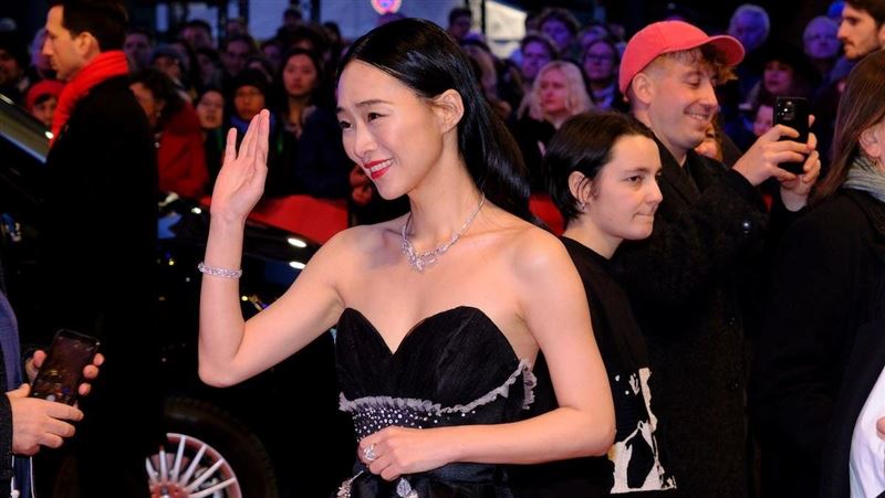 吳可熙激裸美胸辣爆　邀新科影帝來台拍片