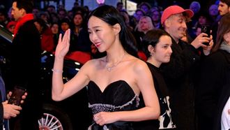 吳可熙激裸美胸辣爆　邀新科影帝來台拍片