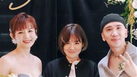 陳沂（中）受作家H（右）邀請去喝陳珮甄喜酒（圖／翻攝自臉書）