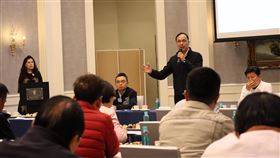 國民黨第11屆立委共識營  朱立倫致詞國民黨第11屆立法委員共識營24日起連3天在花蓮登場，25日在花蓮遠雄悅來大飯店舉行會議，黨主席朱立倫（後右2）致詞。中央社記者李先鳳攝  113年2月25日