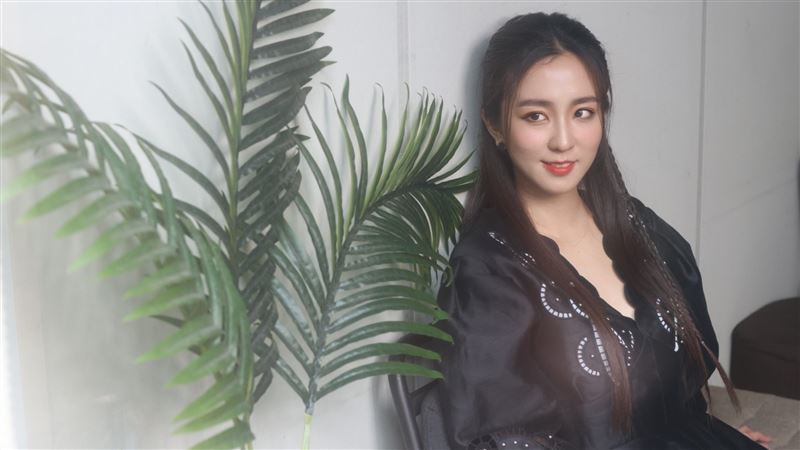 39歲女神周曉涵被勸凍卵　脫口：領養算了