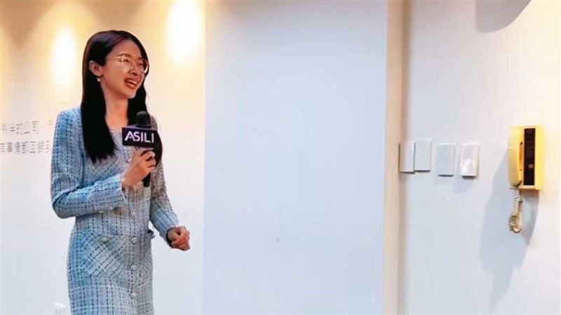 雲林政風美女留職兼差月入百萬23日已請辭