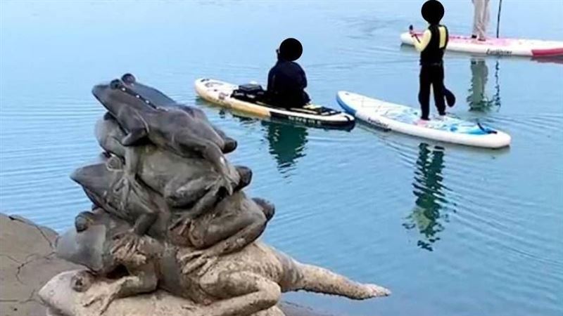 玩SUP亂入日月潭九蛙疊像　最重可罰20萬