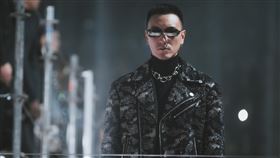 王陽明為了這次走秀做足準備，更提早一天抵達調整時差。（圖／帝國娛樂提供）