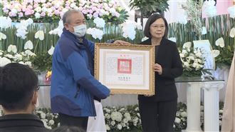 罕病律師陳俊翰告別式　蔡英文頒褒揚令