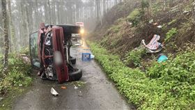台東縣卑南鄉利嘉林道10.5K處昨天（26日）發生一起死亡車禍，一名楊姓巡山員（61歲）開吉普車行經該路段時，不明原因翻落山坡，警消人員獲報到場後，發現楊男已明顯死亡，詳細事故原因仍待調查釐清。