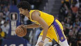▲丁威迪（Spencer Dinwiddie）轉戰湖人前5場比賽合計攻下24分。（圖／美聯社／達志影像）