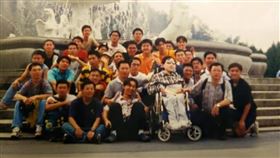 陳俊翰與竹中同學合照（圖／羅健維提供）