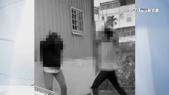 感情糾紛圍毆同學　少年在警局高調自拍
