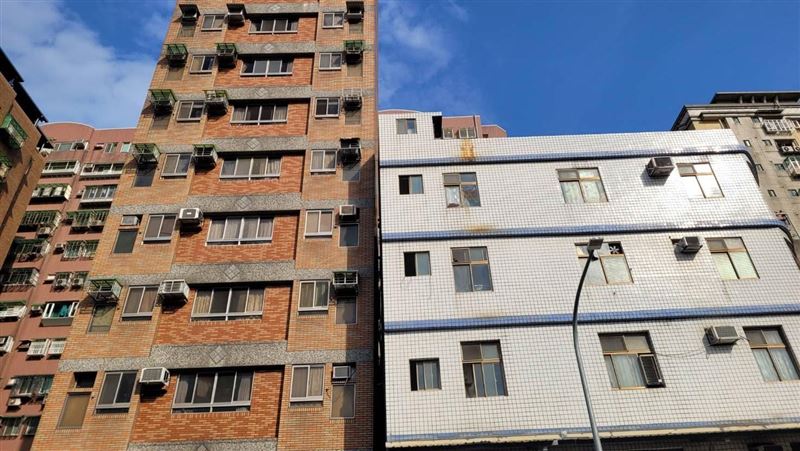 三重大樓傾斜恢復　住戶29日上午可返家