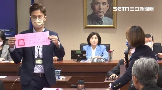 召委選舉！陳昭姿歡喜投她　劉建國拿1票