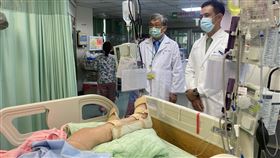 彰化3姊弟過馬路遭撞，姊姊,秀傳。(圖/翻攝畫面)