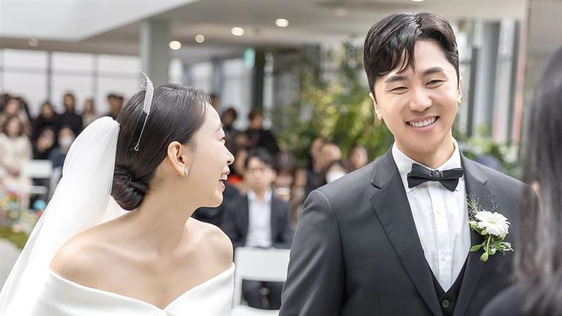 肌肉山山結婚了！感性告白嬌妻婚紗首曝光
