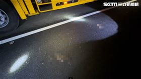 拖車司機頭顱破裂，當場死亡。（圖／翻攝畫面）