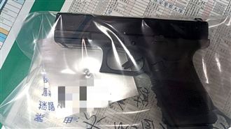 35歲男搭台中捷運「亮槍」　乘客驚慌奔逃