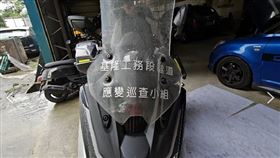 遭簡男追撞巡路員車輛。（圖／翻攝畫面）