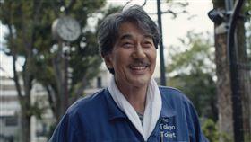 役所廣司在《我的完美日常》飾演公廁打掃員。（圖／甲上娛樂提供）