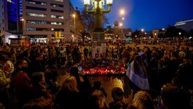 大批俄羅斯群眾今天參加反對派領袖納瓦尼（Alexei Navalny）葬禮（圖／路透社／達志影像）