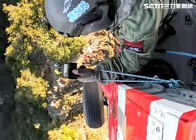 女山友攀卓社大山骨折　直升機吊掛救援（圖／翻攝畫面）