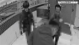 竹聯幫戰堂鍾姓成員自學改槍遭警方攻堅逮獲。（圖／翻攝畫面）