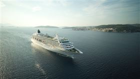 艾旅國際旅行社尊榮代理Crystal Symphony水晶交響號奢華亮相 。（圖／艾旅國際旅行社提供）