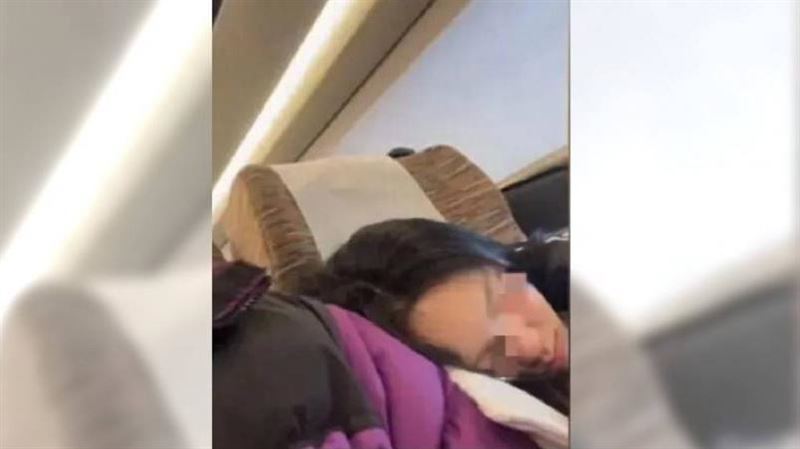 女大生搭高鐵睡著　躺陌生男肩膀後續甜翻