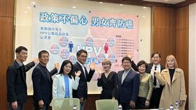 大合照(由左至右-台北市家長會長林哲州、全國家長會長聯盟理事長張哲維、立法委員李彥秀、立法委員劉建國、台灣年輕病友協會理事長潘怡伶、立法委員林思銘、台灣癌症基金會副執行長蔡麗娟、台灣年輕病友協會副理事長劉桓睿、台灣年輕病友協會秘書長陳渃晴)（圖／台灣年輕病友協會提供）