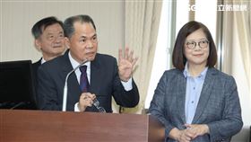 ▲內政委員會第邀海洋委員會主任委員、大陸委員會主任委員、國防部及海軍司令部參謀長就「金門撞船案:翻船執法過程及後續處理」進行專題報告，並備質詢。（圖／記者邱榮吉攝影）