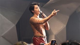 小樂吳思賢婚禮曝光！新郎進場模樣超帥