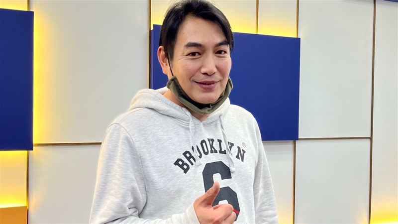 獨／男星結束7年擺攤　首露臉親曝新動向