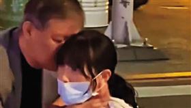 強吻,謝靜華,造假,國安局,海軍