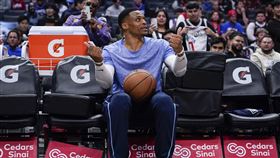 ▲威斯布魯克（Russell Westbrook）左手骨折動刀，有機會在季後賽前回歸。（圖／美聯社／達志影像）