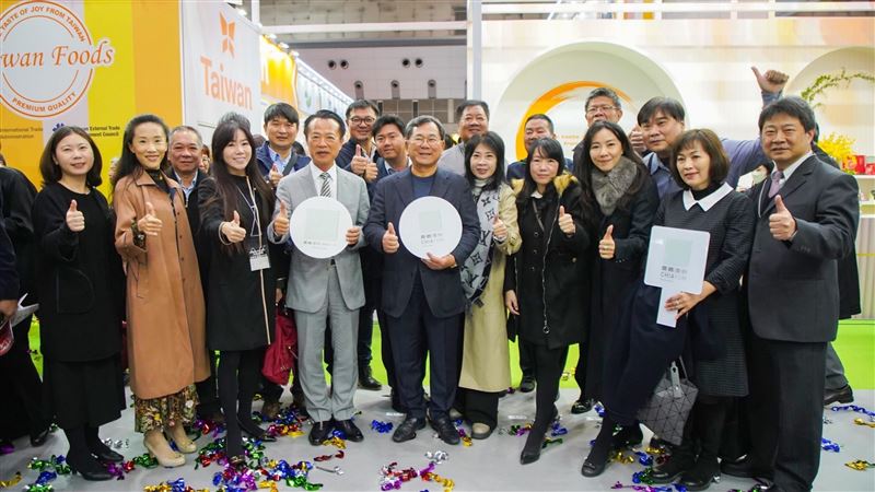 翁章梁率團參加東京國際食品展