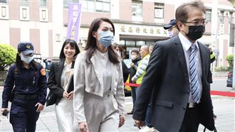 獨／爆高虹安庭訊後　奔立法院找友柯藍委