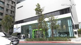 (財)豪車擠內.湖1800