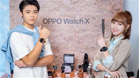 OPPO Watch X 搭載雙頻GPS、旗艦雙晶片架構，帶來更全面且精準的運動及健康數據紀錄，以及超越同級的長續航；並搭載便捷的Wear OS by Google系統，全方位提升用戶的生活及運動體驗。
